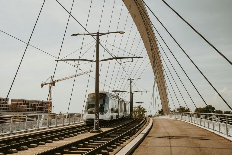 Innovative Ways to Stay Connected While Traveling Internationally