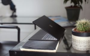 The Unseen Engineering That Makes Thin Laptops Possible Today